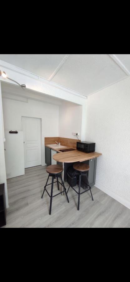 Sel Apartment *